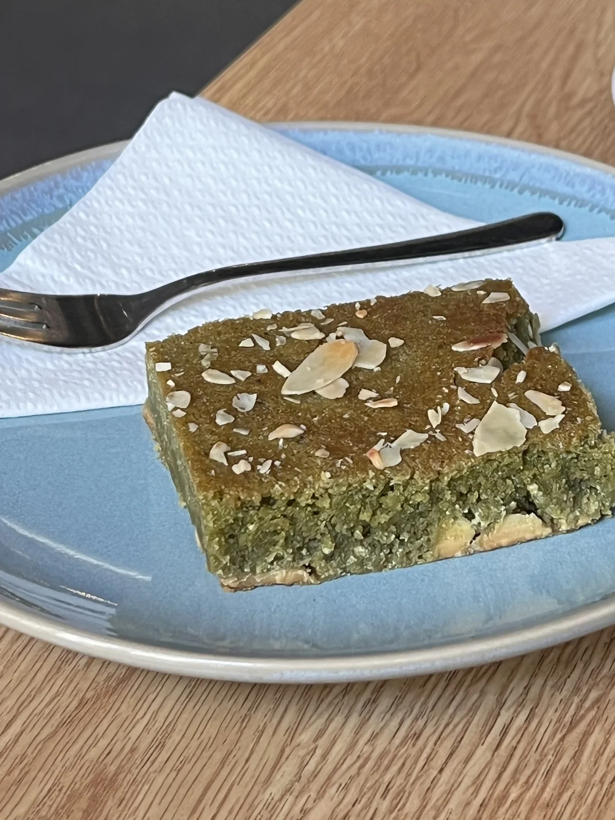 Matcha brownie with white chocolate