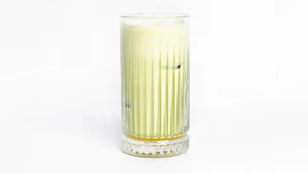 Iced Vanilla Matcha Latte (5dl)